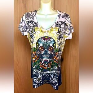 🌹DAVINA🌹NEW ORLEANS VOODOO SKULL ROSES BLING CAP SLEEVE V-NECK T-SHIRT EUC💀